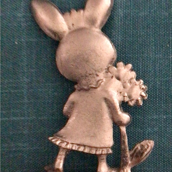 Vintage Peltro Hand chiseled and painted rabbit
Made in Italy - Picture 6 of 8